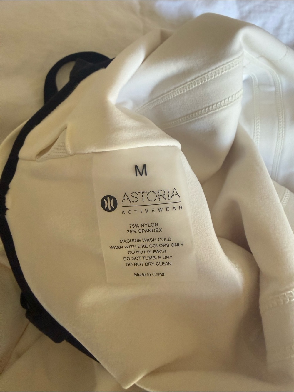 Astoria LUXE BALANCE Tennis Skirt set - Cream/Black small and top M - Picture 4 of 5